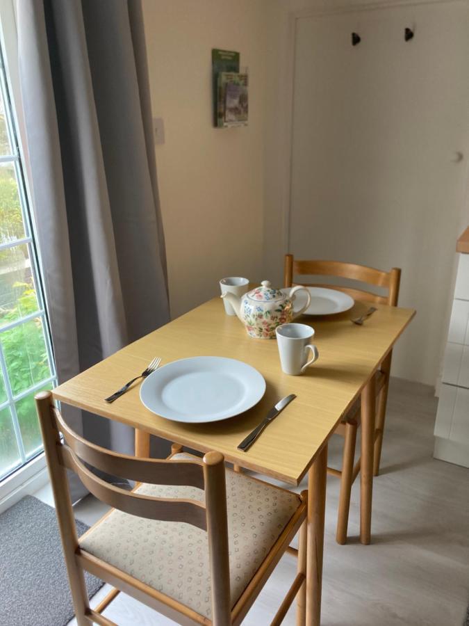Bryntirion Farmhouse Apartment With Hot Tub Llanfair Caereinion Εξωτερικό φωτογραφία